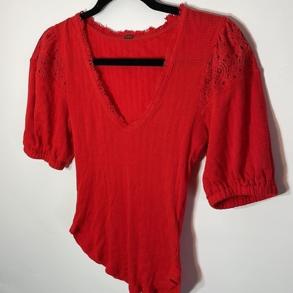 Free People XS St James Red Puff Sleeve Tee top blouse - Picture 8 of 13